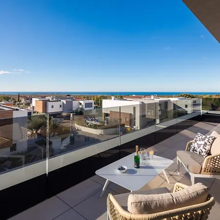Old Olive Vi - Heated Pool - By Vivi Rent Vila *